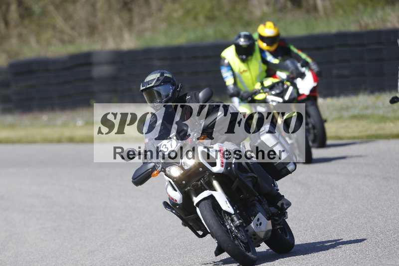 /01 02.04.2026 MAZ ADR/Gruppe gelb Gruppe gruen/37